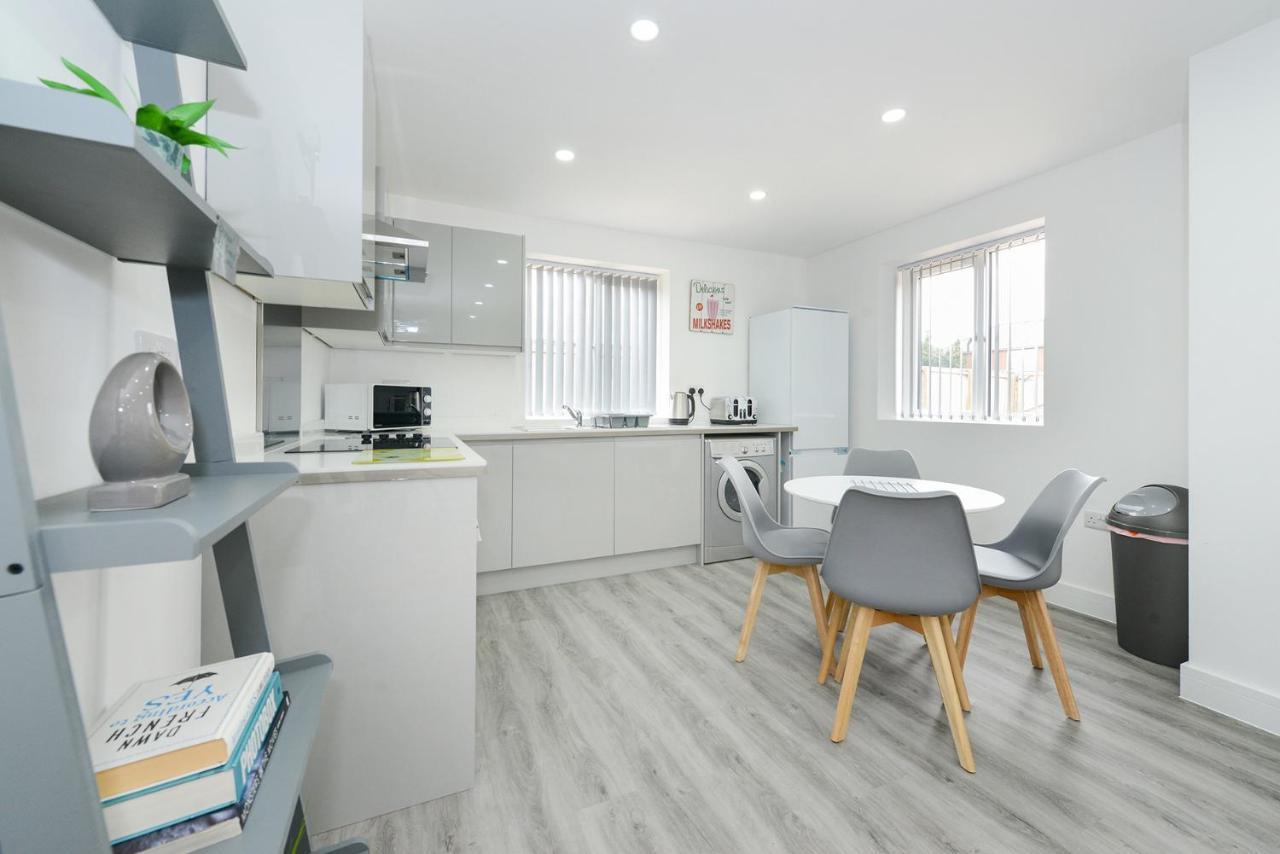 Adbolton House Apartments - Sleek, Stylish, Brand New & Low Carbon Nottingham Exterior photo